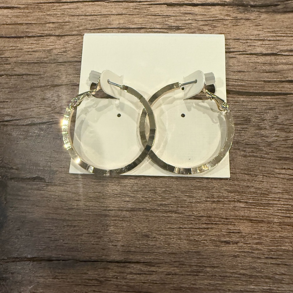 NEW Gold tone hoops